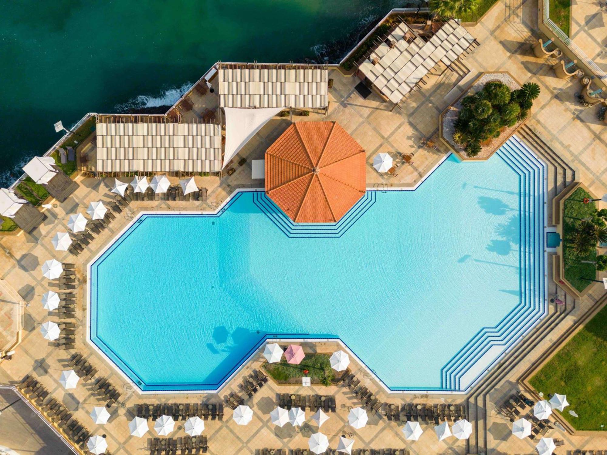 Moevenpick Hotel Bejrut Zewnętrze zdjęcie