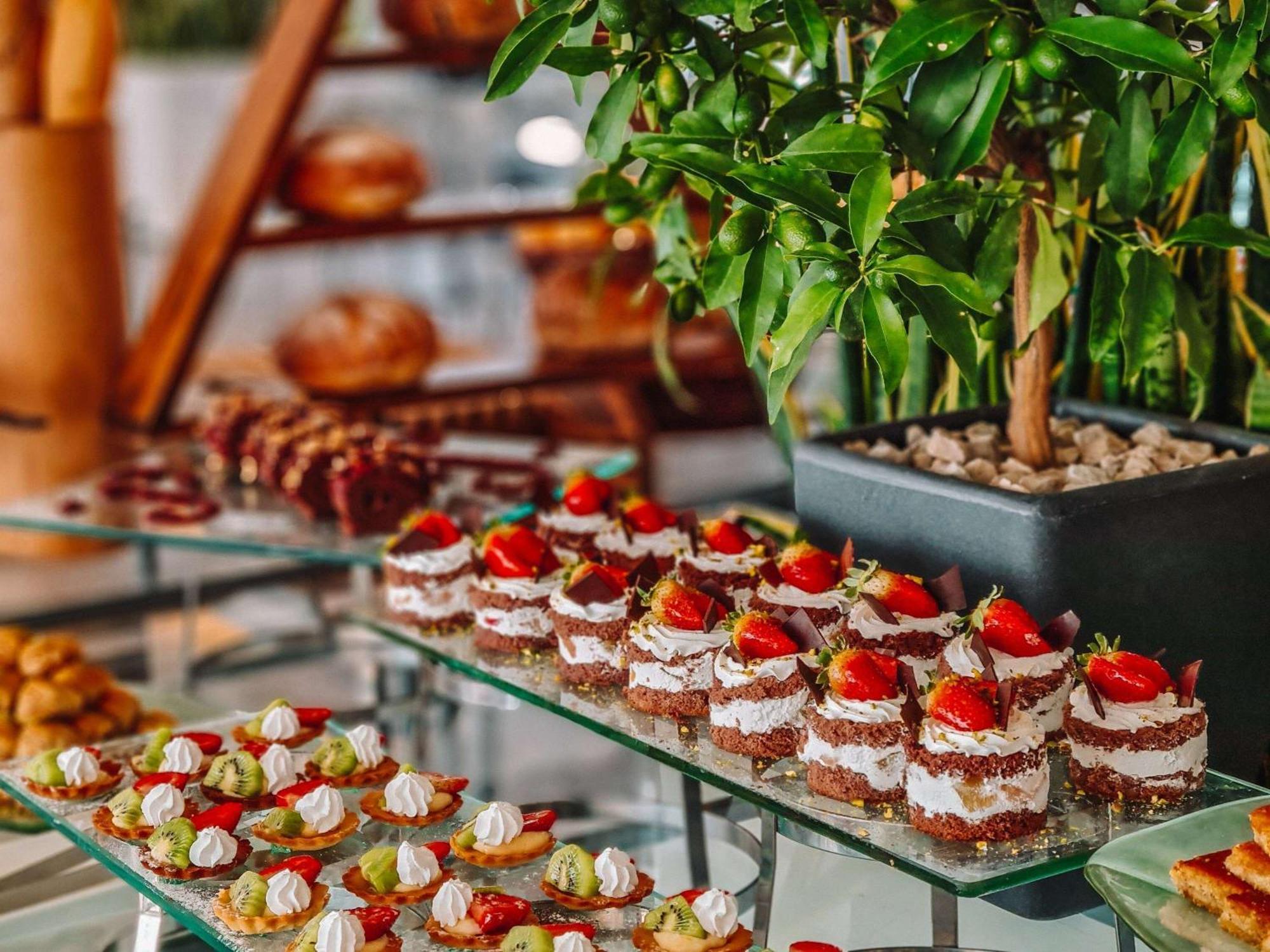 Moevenpick Hotel Bejrut Zewnętrze zdjęcie