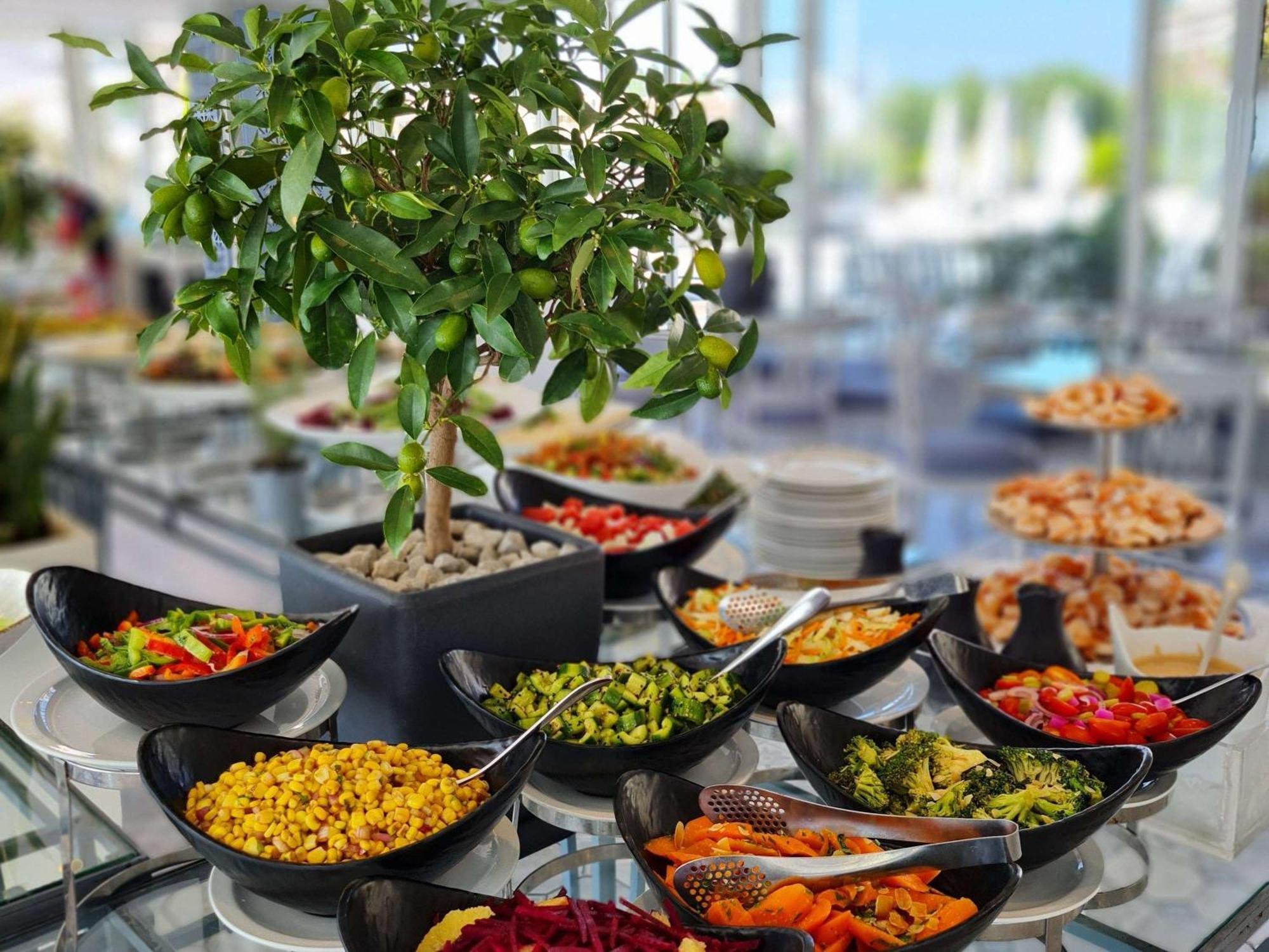 Moevenpick Hotel Bejrut Zewnętrze zdjęcie