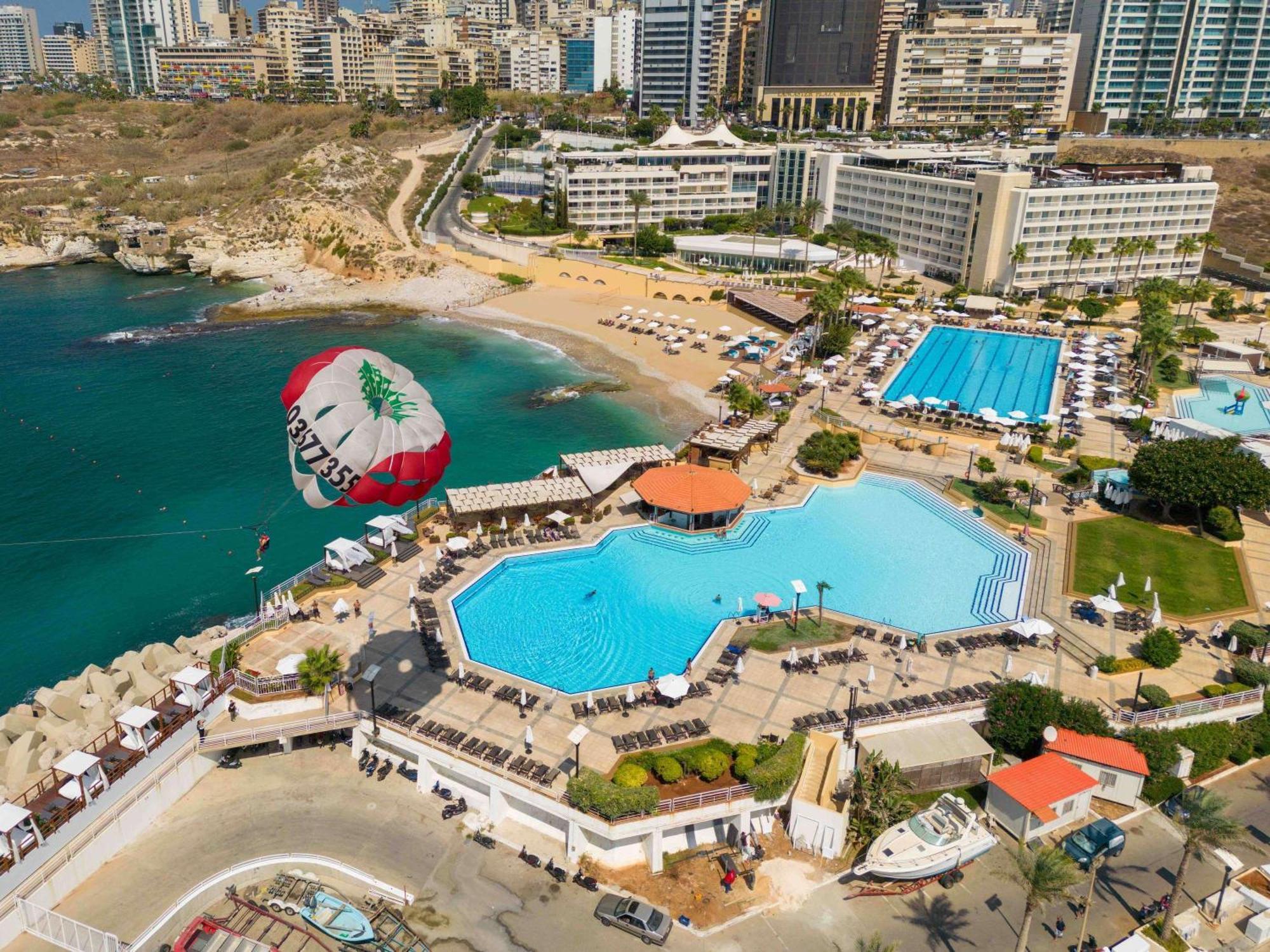 Moevenpick Hotel Bejrut Zewnętrze zdjęcie
